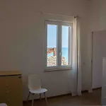 Terrazza Finemente Ristrutturata Di Fronte Al Mare 펜션 *